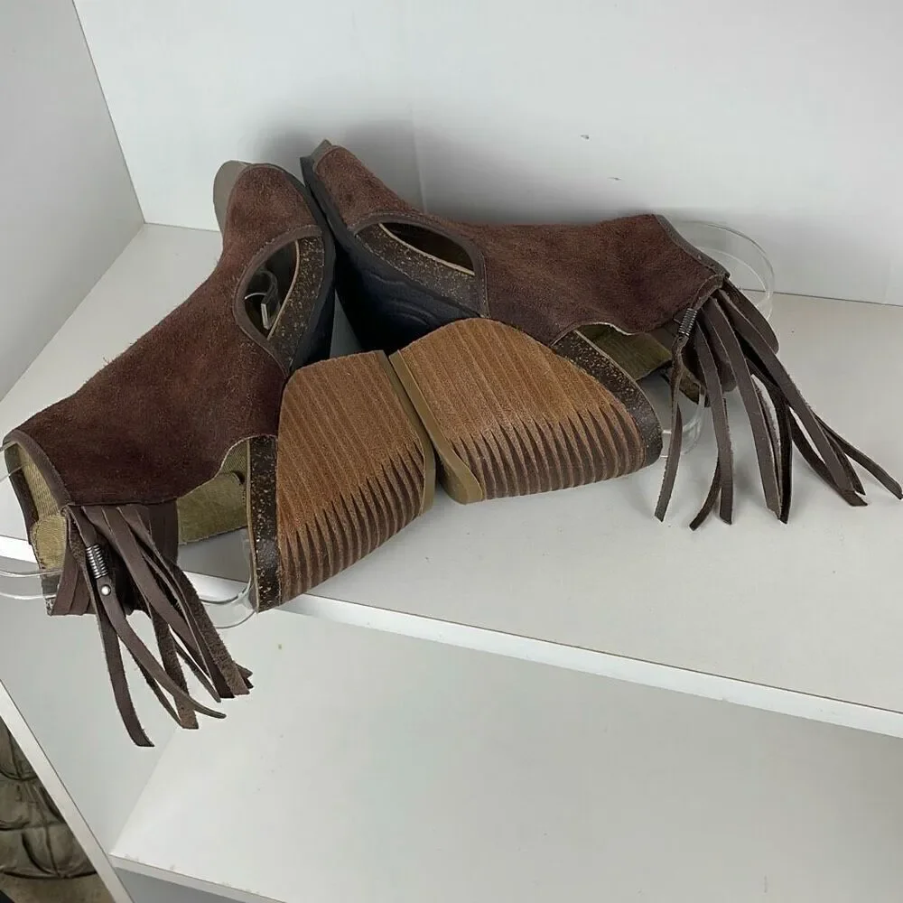 OTBT Free Spirit Chocolate Brown Suede Fringe Trim Slingback Sandals 9